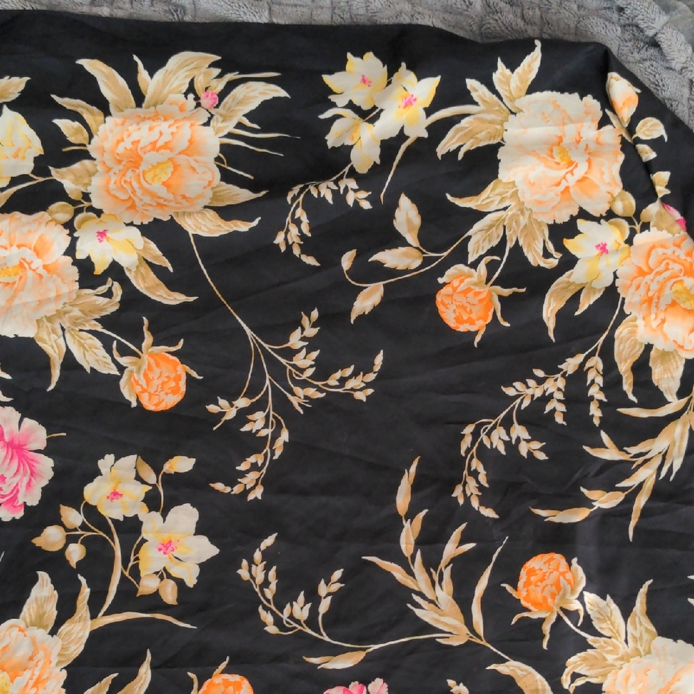 Vintage Dark Floral Rose Ellen Tracy Scarf
